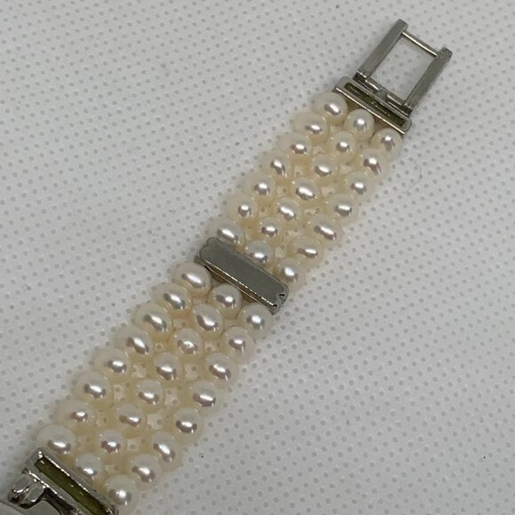 Ocean Dream Pearl Watch women silver tone rhinestones 23mm round 7” running